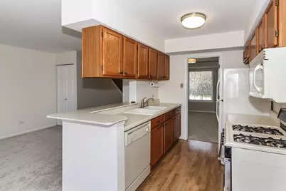 3423 Southport Drive, Island Lake, IL 60042 - Photo 7