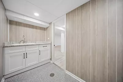 8229 W Giddings Street, Norridge, IL 60706 - Photo 15