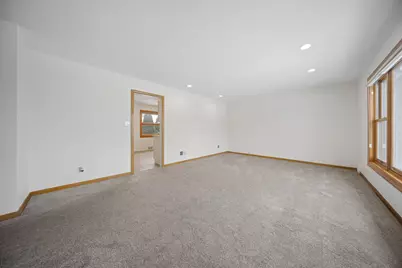 8229 W Giddings Street, Norridge, IL 60706 - Photo 3