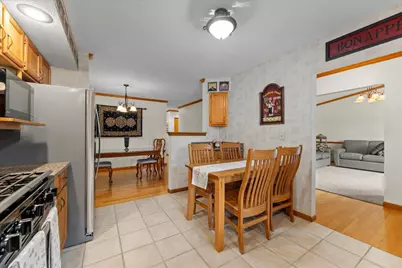 613 Crestwood Drive, Champaign, IL 61822 - Photo 13