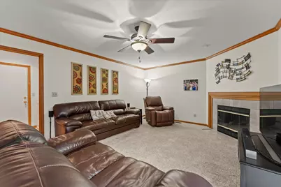 613 Crestwood Drive, Champaign, IL 61822 - Photo 17