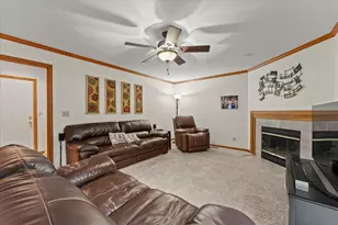 613 Crestwood Dr, Champaign, IL 61822 - Photo 17