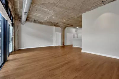 1071 W 15th Street #109, Chicago, IL 60608 - Photo 11