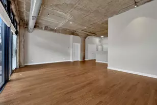 1071 W 15th St, Chicago, IL 60608 - Photo 11