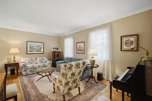 827 Liberty Bell Ln, Libertyville, IL 60048 - Photo 5