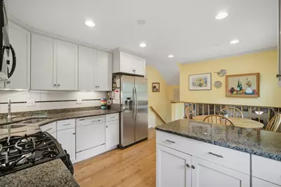 827 Liberty Bell Lane, Libertyville, IL 60048 - Photo 7