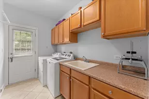 281 N Forest Dr, Addison, IL 60101 - Photo 19