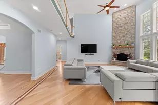 281 N Forest Dr, Addison, IL 60101 - Photo 15