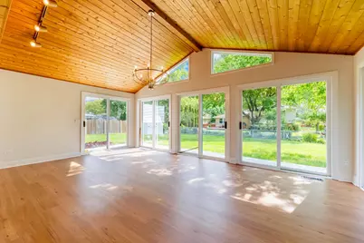 9S215 Florence Avenue, Downers Grove, IL 60516 - Photo 9