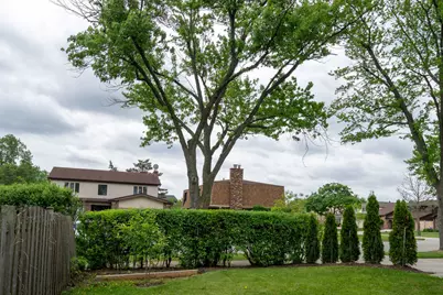 [Address not provided], Morton Grove, IL 60053 - Photo 11