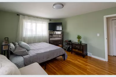 [Address not provided], Morton Grove, IL 60053 - Photo 25