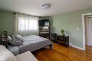 [Address not provided], Morton Grove, IL 60053 - Photo 25