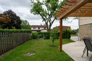 [Address not provided], Morton Grove, IL 60053 - Photo 9