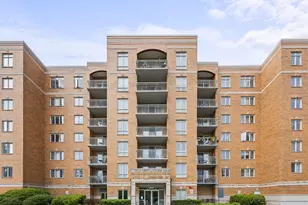 6807 N Milwaukee Ave, Niles, IL 60714 - Photo 1