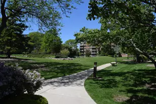 2222 S Stewart Ave, Lombard, IL 60148 - Photo 11