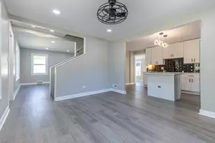 401 S Lake Terrace, Mundelein, IL 60060 - Photo 7