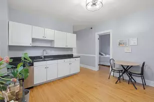 1900 W Oakdale Ave, Chicago, IL 60657 - Photo 15