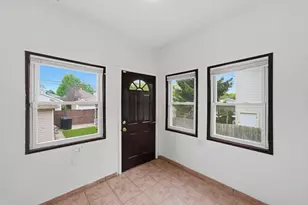 5019 N Kostner Ave, Chicago, IL 60630 - Photo 11