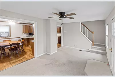 407 S Davis Avenue, Centralia, IL 62801 - Photo 9