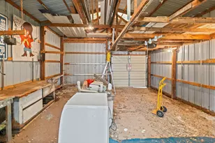 407 S Davis Ave, Centralia, IL 62801 - Photo 41