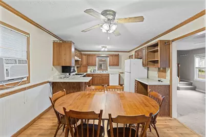 407 S Davis Avenue, Centralia, IL 62801 - Photo 15