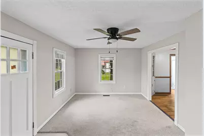 407 S Davis Avenue, Centralia, IL 62801 - Photo 13