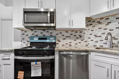 684 Quincy Bridge Lane #202, Glenview, IL 60025 - Photo 3