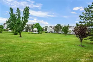 327 Gazebo Ln, Lombard, IL 60148 - Photo 25