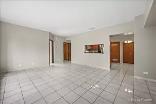 327 Gazebo Ln, Lombard, IL 60148 - Photo 3