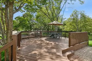 139 N Crooked Lake Ln, Lindenhurst, IL 60046 - Photo 19