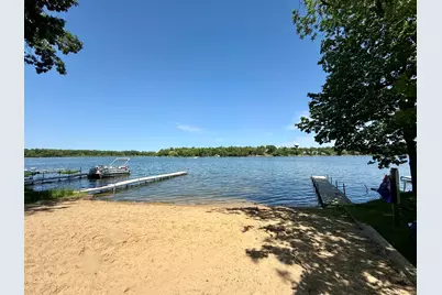 139 N Crooked Lake Lane, Lindenhurst, IL 60046 - Photo 23