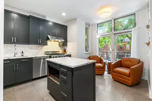 1721 N Bissell St, Chicago, IL 60614 - Photo 13