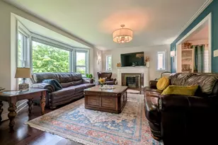 6833 N Lowell Ave, Lincolnwood, IL 60712 - Photo 5