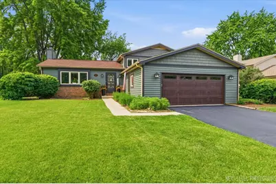 738 Bernadette Lane, Batavia, IL 60510 - Photo 1