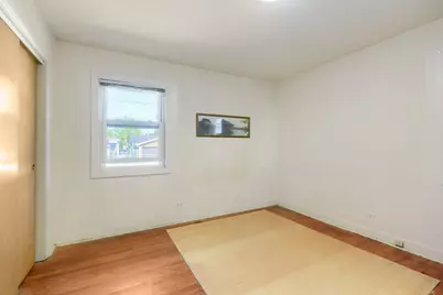 [Address not provided], Skokie, IL 60076 - Photo 9