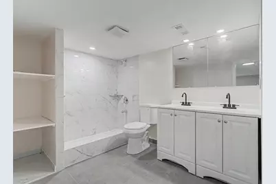 11916 S Stewart Avenue, Chicago, IL 60628 - Photo 9
