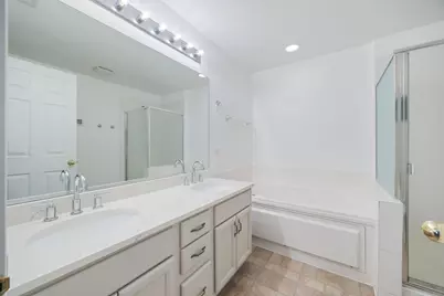 315 Thornwood Way #B, South Elgin, IL 60177 - Photo 13