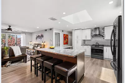 6050 W Eastwood Avenue #309, Chicago, IL 60630 - Photo 5