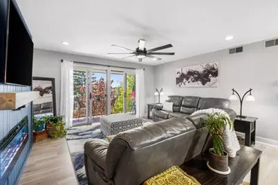 6050 W Eastwood Avenue #309, Chicago, IL 60630 - Photo 13