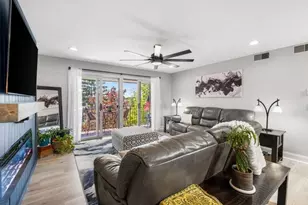 6050 W Eastwood Ave, Chicago, IL 60630 - Photo 13