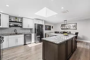 6050 W Eastwood Ave, Chicago, IL 60630 - Photo 7