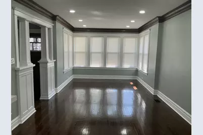 8042 S Bennett Avenue, Chicago, IL 60617 - Photo 3