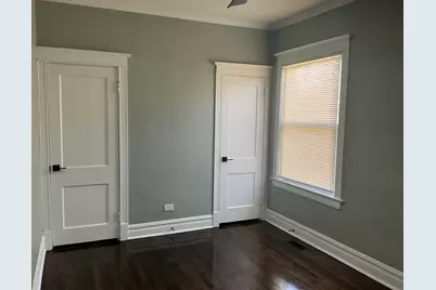 8042 S Bennett Avenue, Chicago, IL 60617 - Photo 13