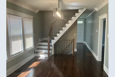 8042 S Bennett Avenue, Chicago, IL 60617 - Photo 5