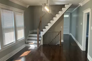 8042 S Bennett Ave, Chicago, IL 60617 - Photo 5