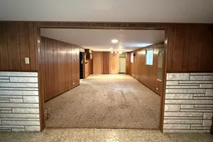 9220 Parkside Ave, Oak Lawn, IL 60453 - Photo 3