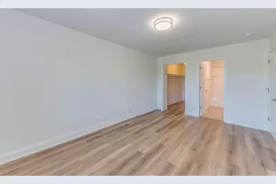 900 Perrie Drive #304, Elk Grove Village, IL 60007 - Photo 13