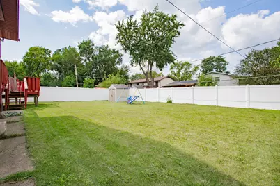 1531 Maplewood Avenue, Hanover Park, IL 60133 - Photo 31