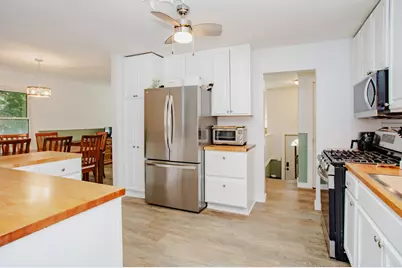 1531 Maplewood Avenue, Hanover Park, IL 60133 - Photo 9