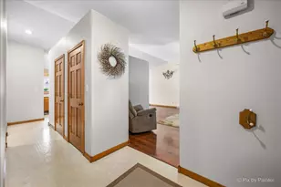 1019 Sandhurst Dr, Sandwich, IL 60548 - Photo 5